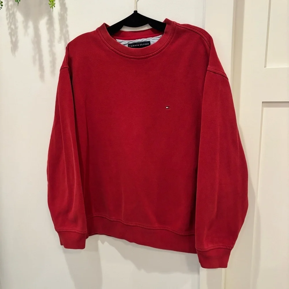Tommy Hilfiger Y2K Men's Crewneck Vintage Red Long Sleeve Sweatshirt Size Medium